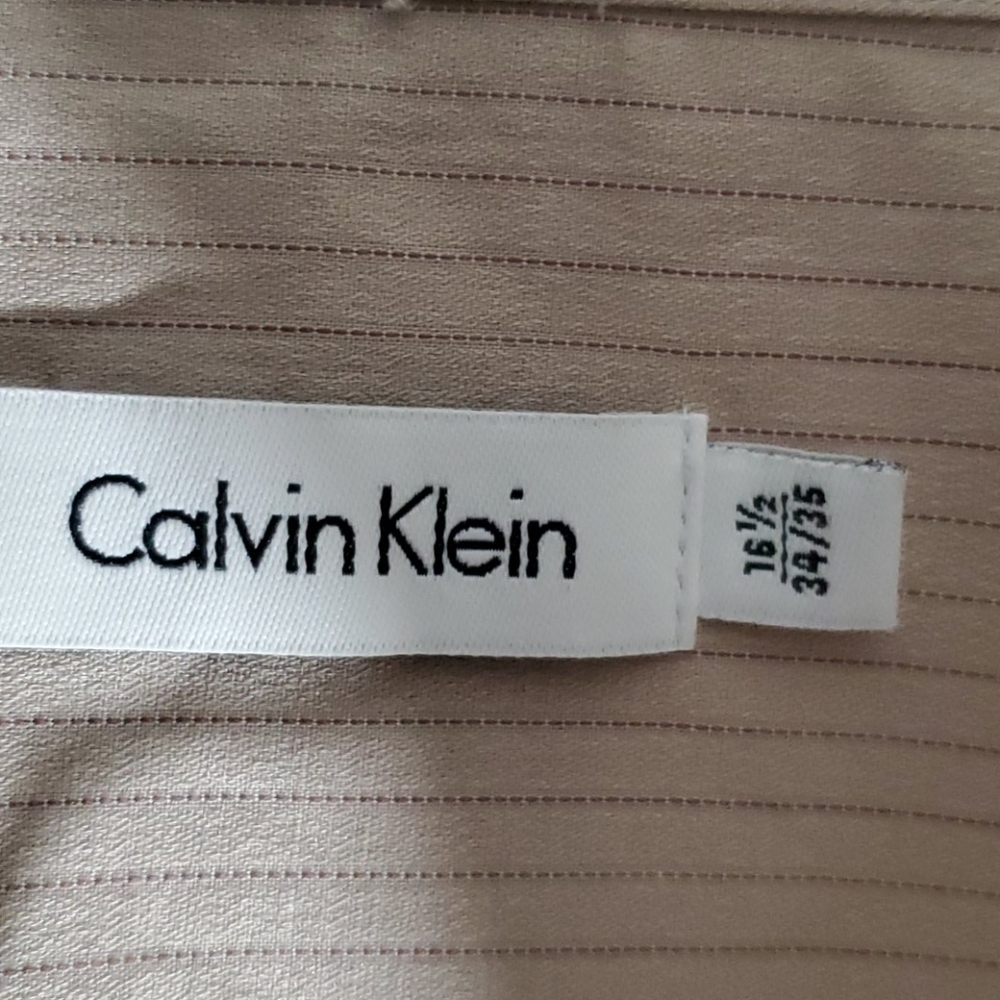 Calvin Klein - Picture 3 of 3